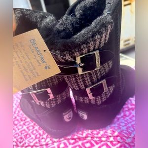 Bearpaw YOUTH boots size 1.